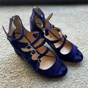 Womens velvet heals